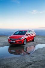 Opel Astra Sports Tourer BiTurbo 2016 года